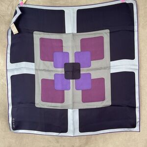 Vintage Echo mod square 100% silk scarf 21.25” x 20.75”
